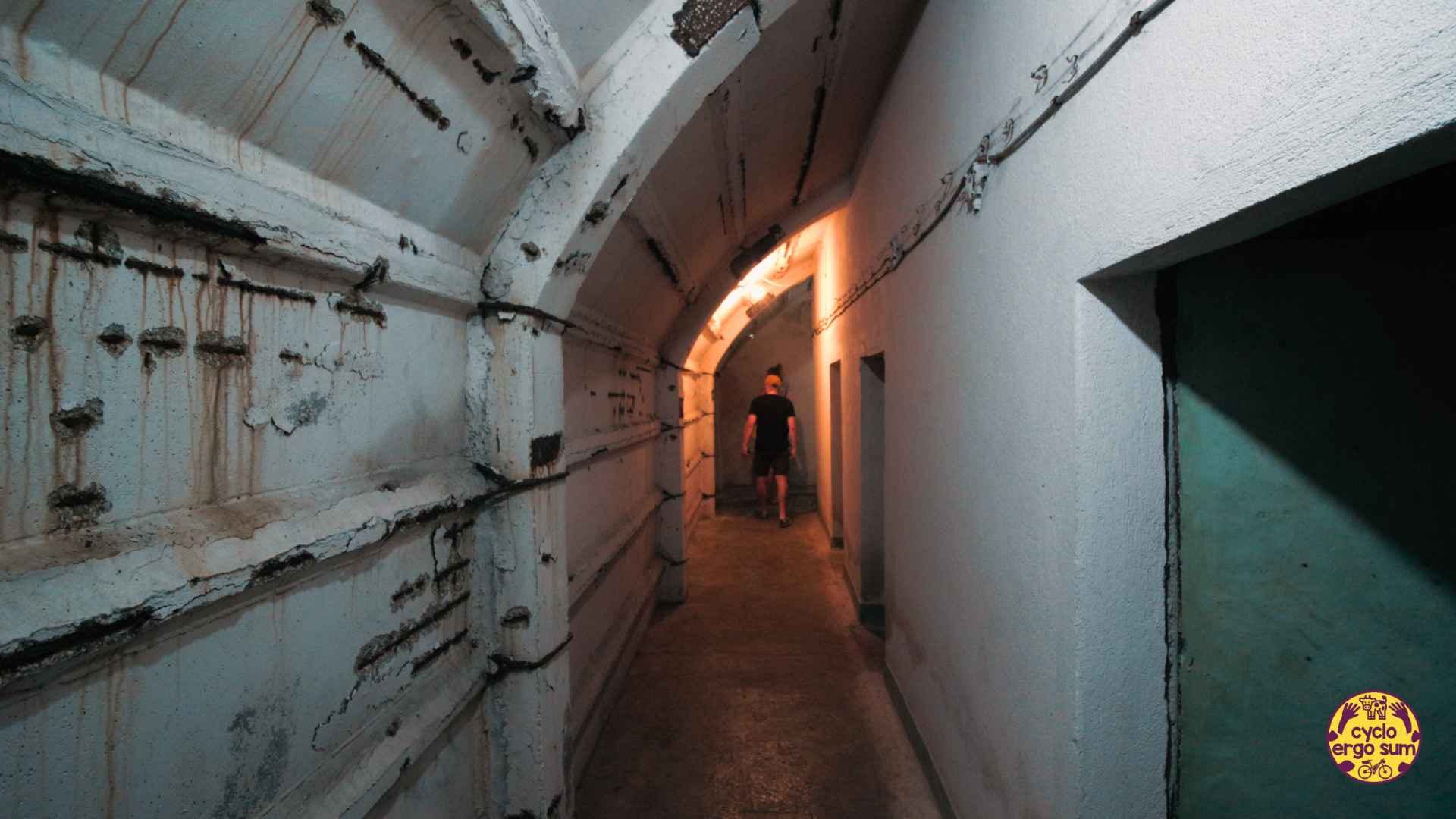 Albania in bici | Bunker ad Argirocastro