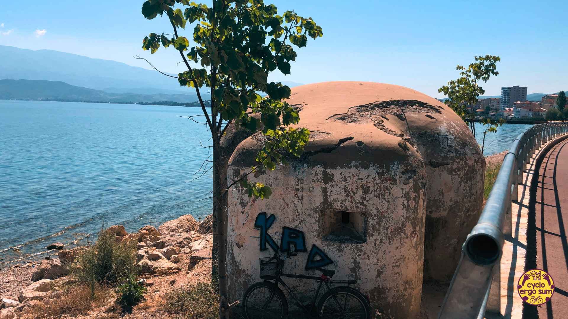 Albania in bici | Bunker sul lago di Ochrida