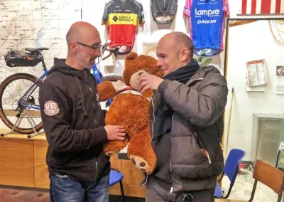 Serata Impronte al BikeFellas | Due strani figuri