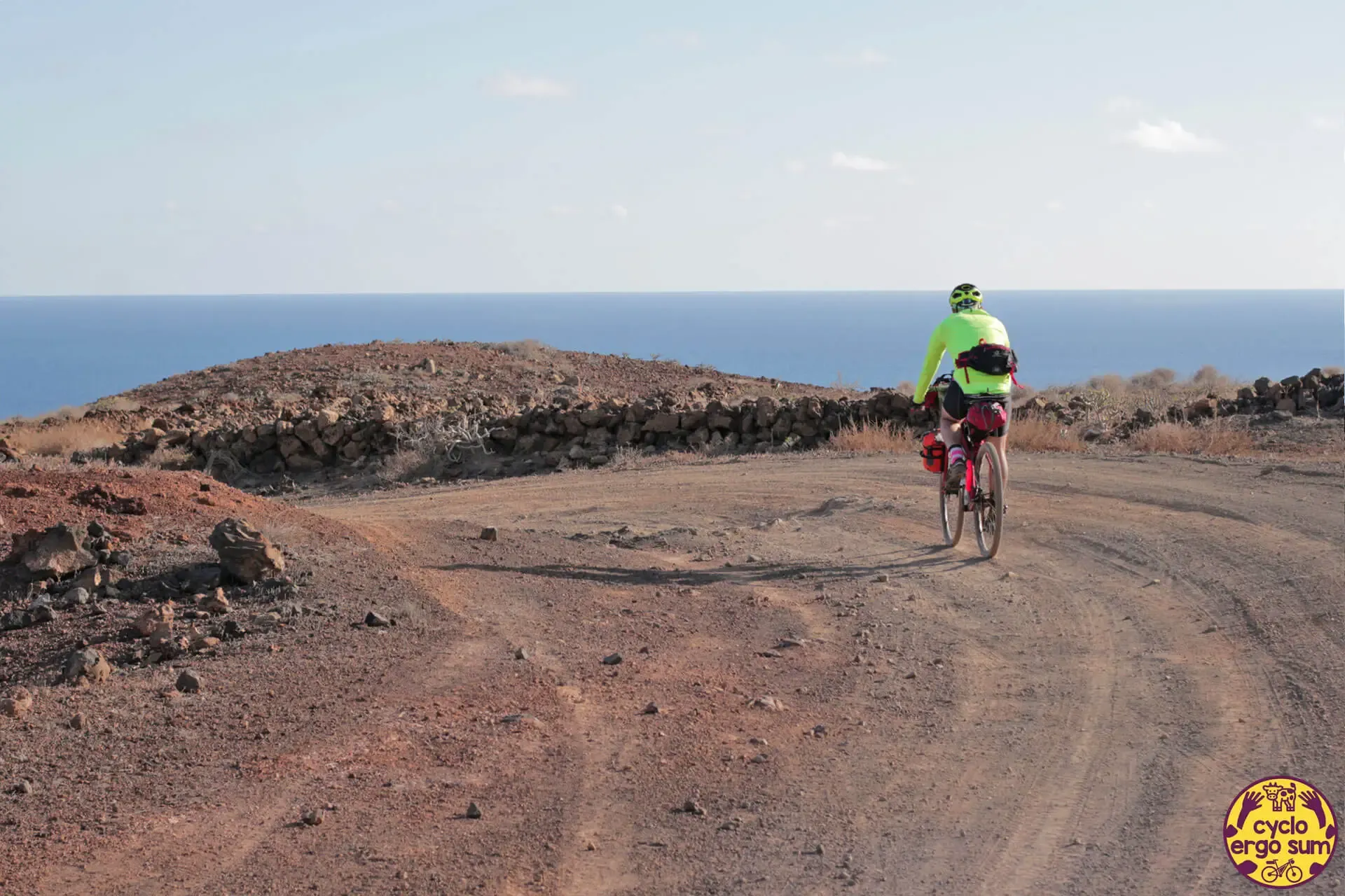 Lanzarote in bicicletta | Strada con vista