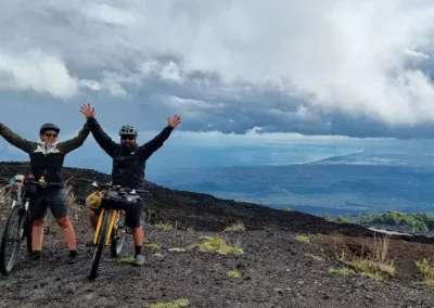 Gli angoli bruciacchiati di Adriana Porto | Con Luigi in viaggio