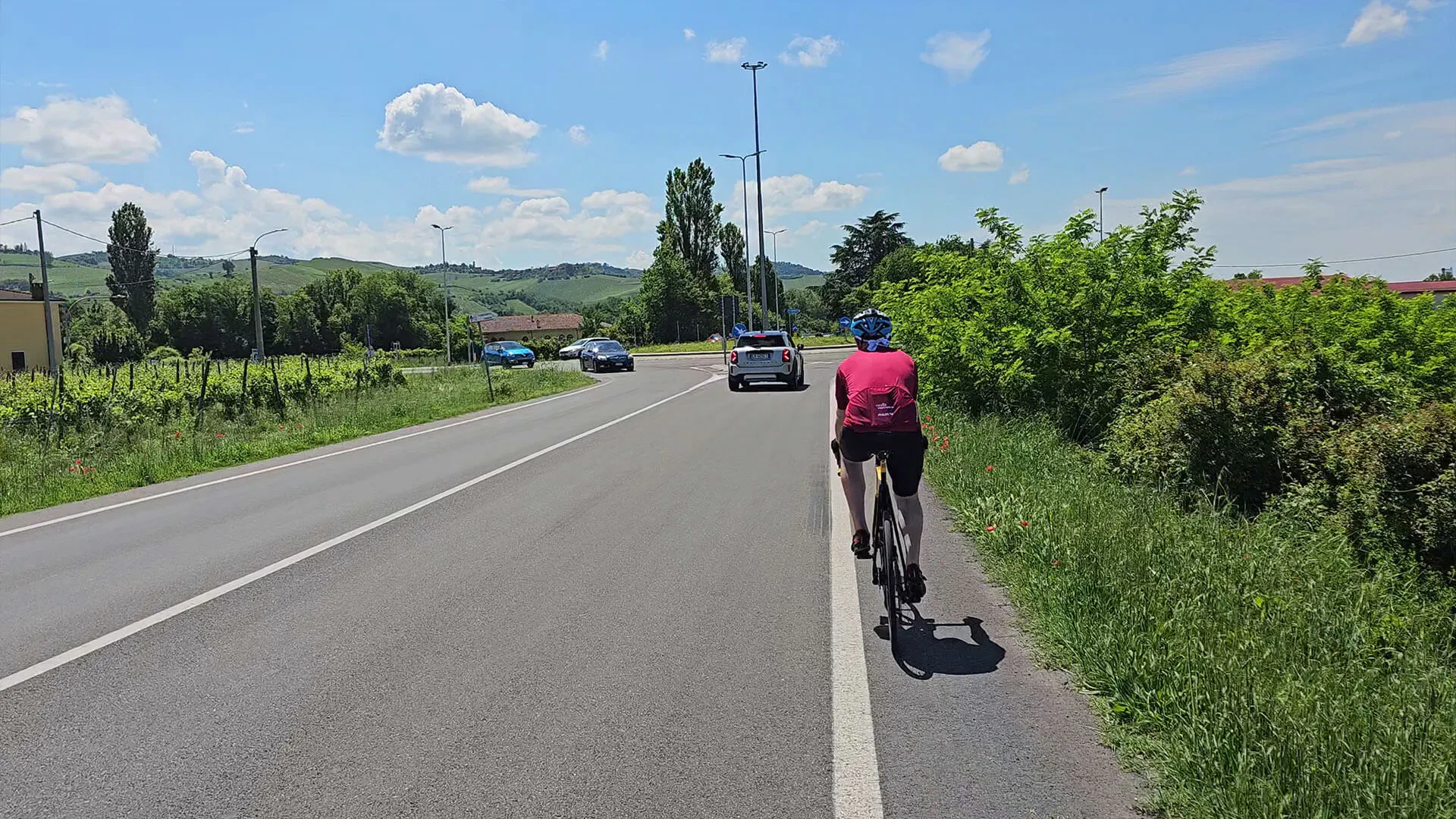 Giallo Tour, Giallo Plasma | Vista colline