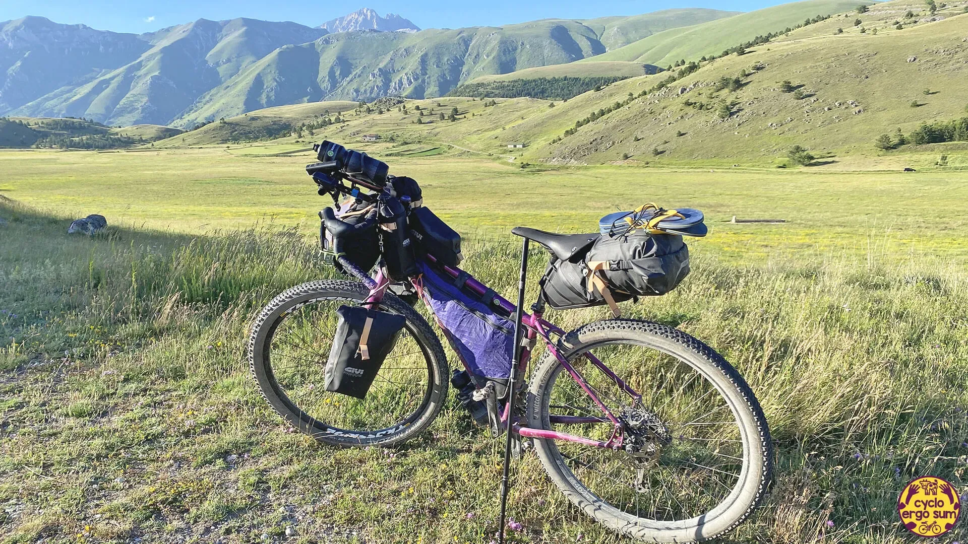 Setup Bikepacking da Trail e Gravel | Che colori pazzeschi