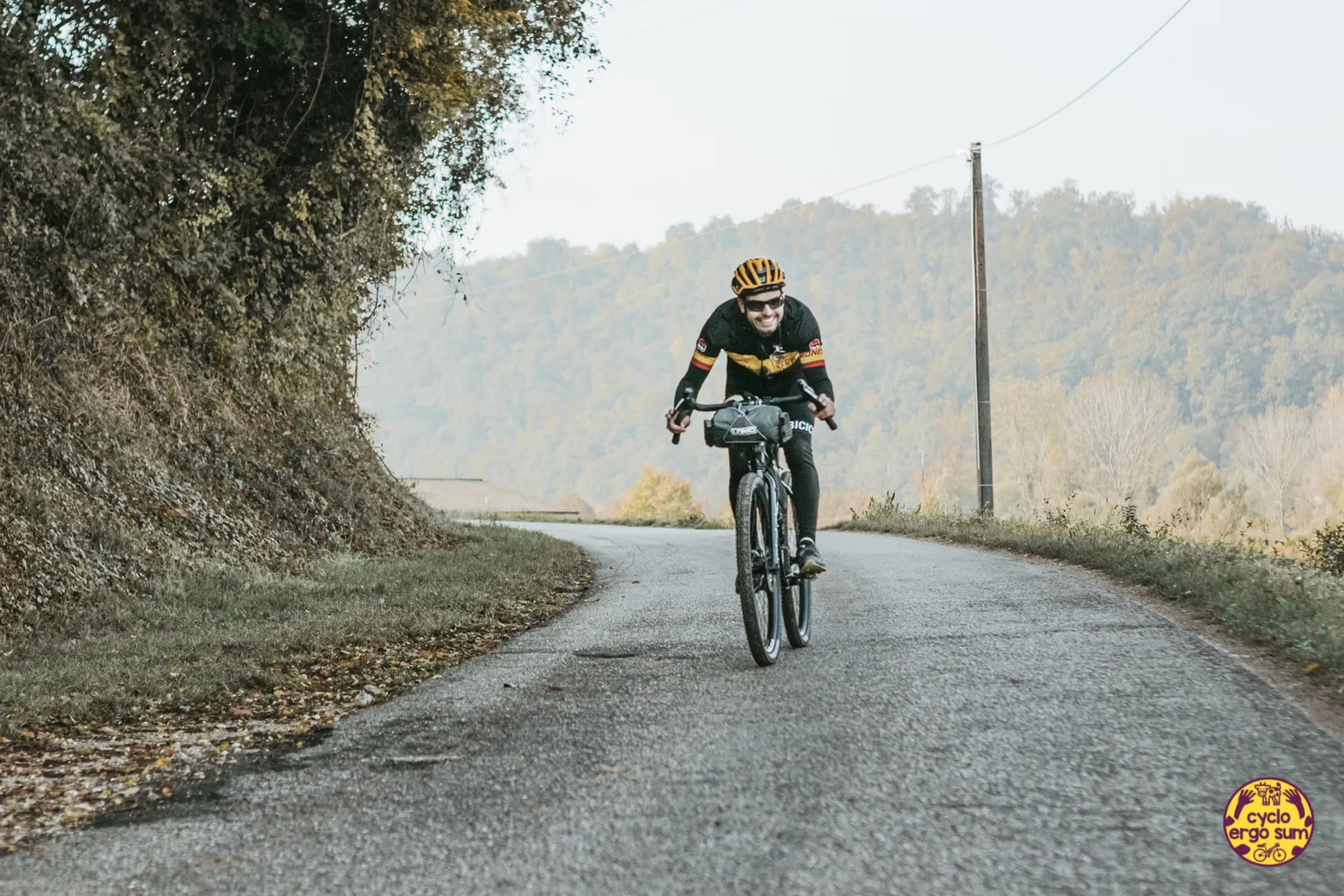 Setup Bikepacking da Trail e Gravel | Foschia sulla Via Piana